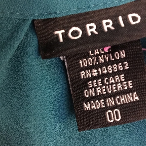 Torrid Size 00 Georgette semi sheer teal blouse with black lace sleeves - Picture 9 of 14